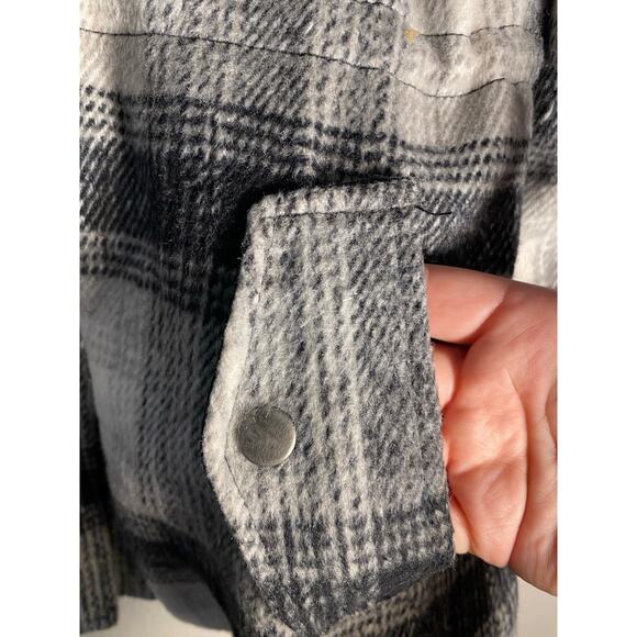Mossimo Supply co women's plaid white/ black jackets size L - Picture 3 of 10